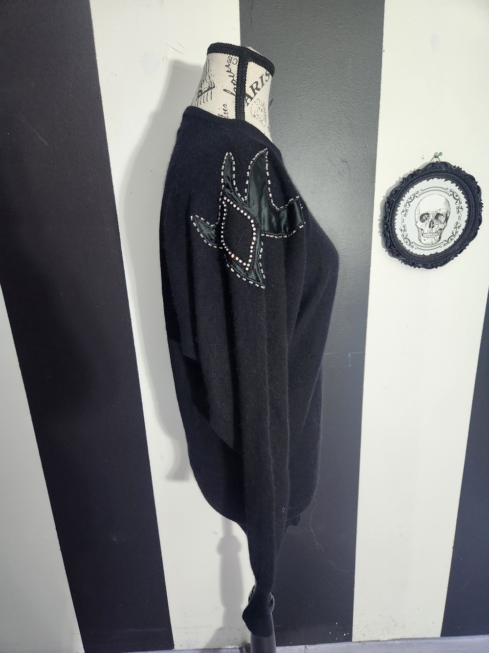 Trad 80's Gothic Sweater - Picture 3 of 6